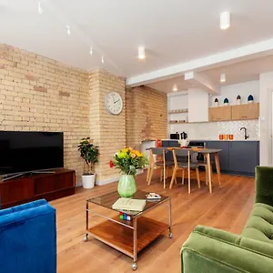 Apartment Crashpads Shoreditch The Club Row Collection, London